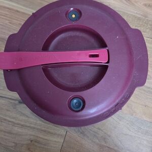 Tupperware Microwave Pressure Cooker